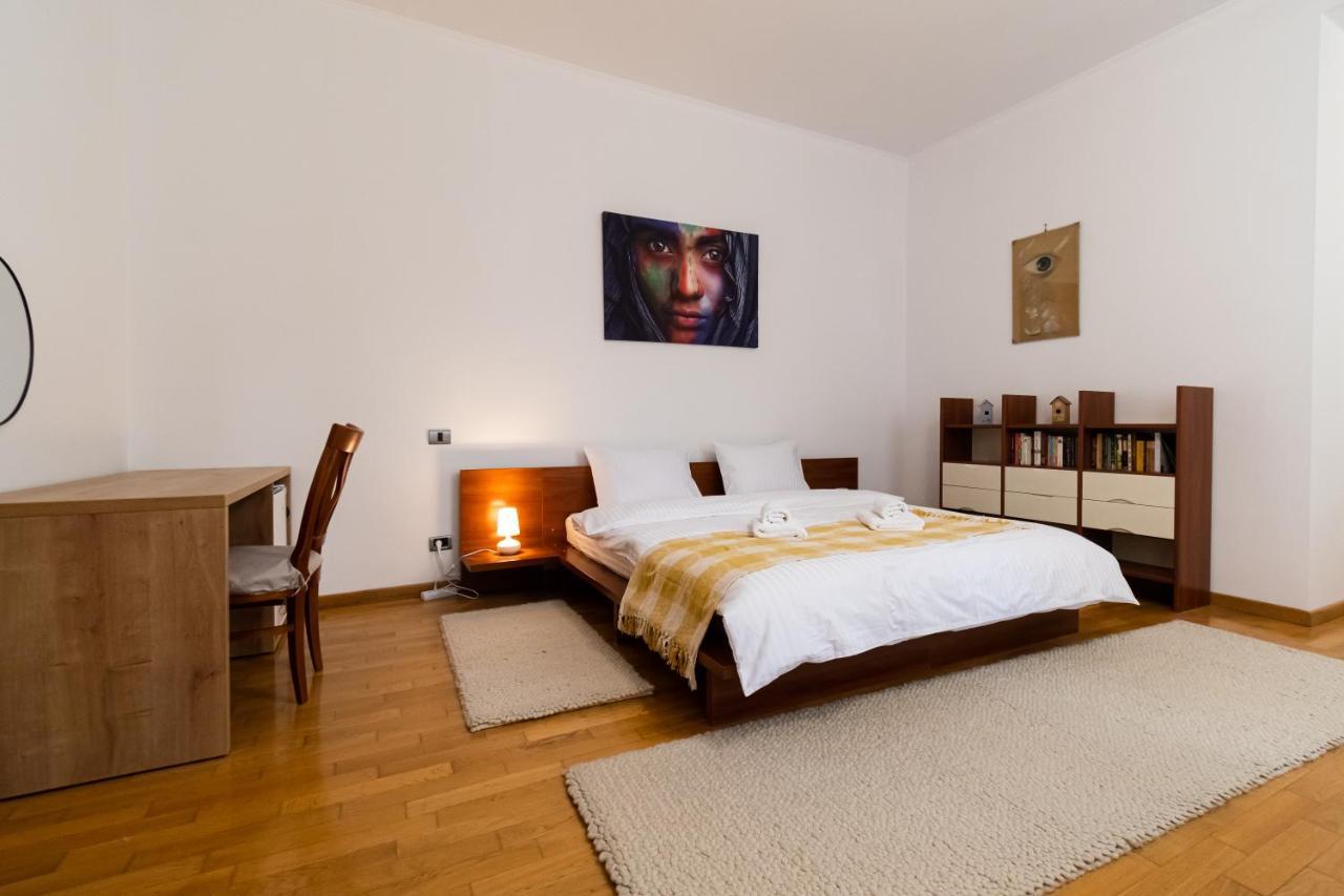 Residence 48 Beautiful Building Within Moments From The Old Town Of Braşov Extérieur photo
