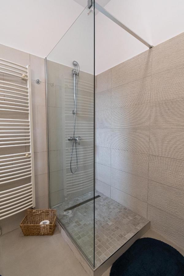 Residence 48 Beautiful Building Within Moments From The Old Town Of Braşov Extérieur photo