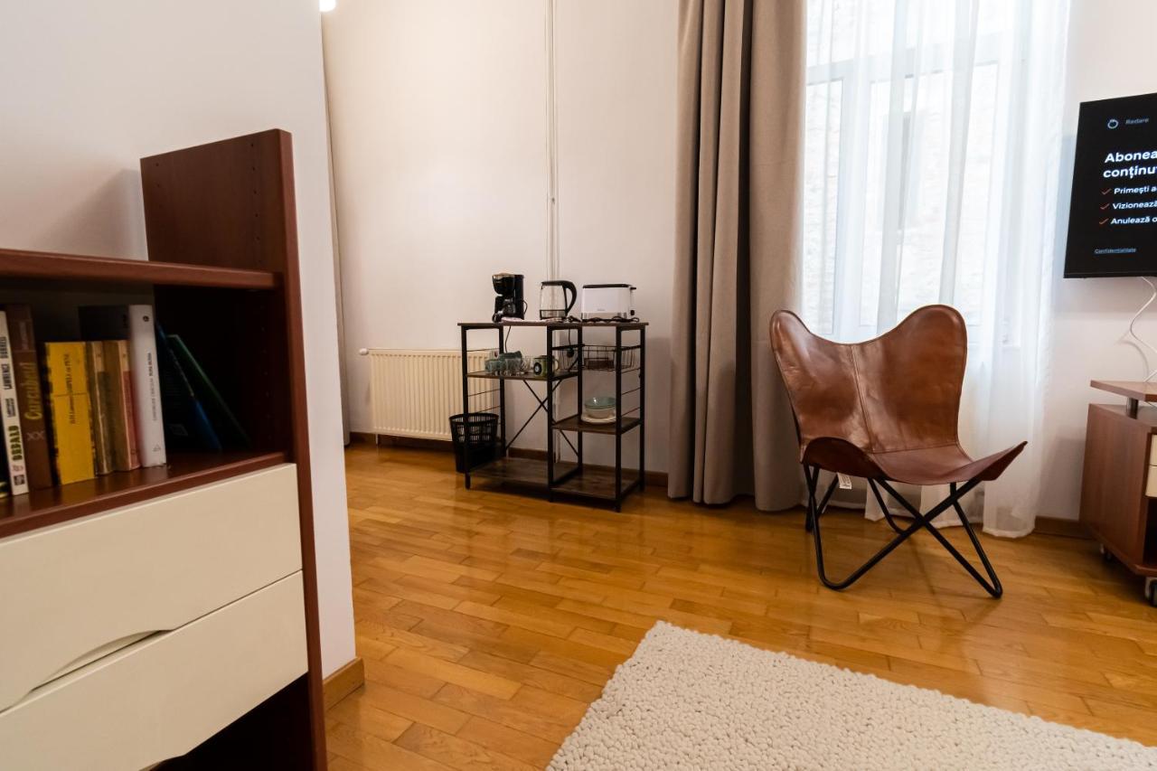 Residence 48 Beautiful Building Within Moments From The Old Town Of Braşov Extérieur photo